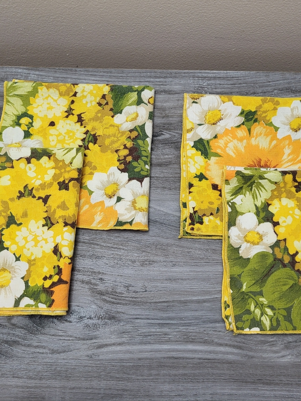 Vintage Floral Cotton Square Napkins Set Of 4 1970s